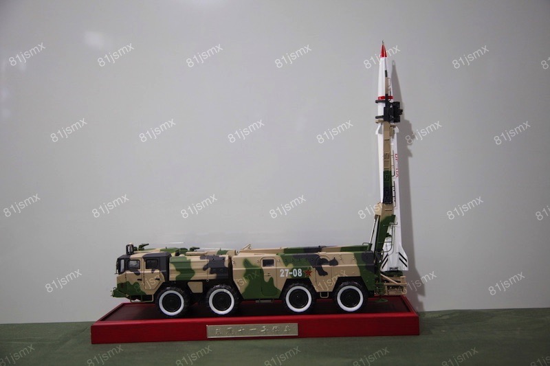 东风11A导弹车模型3